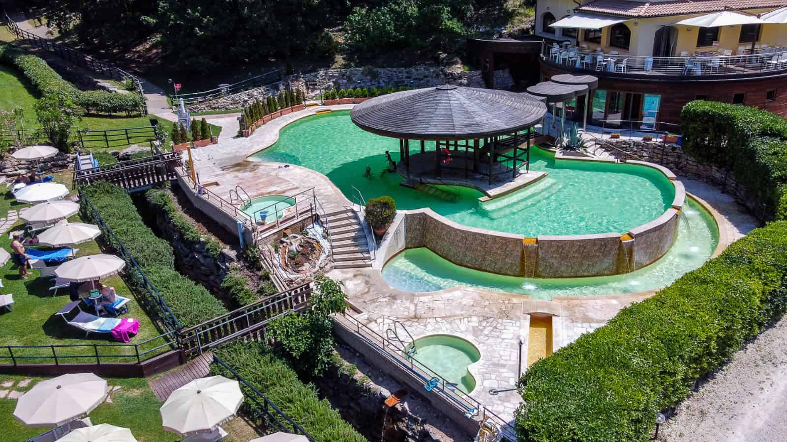 Piscina termale alle Terme di Sorano